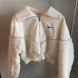 Womens Nike cropped jacket! Brand new